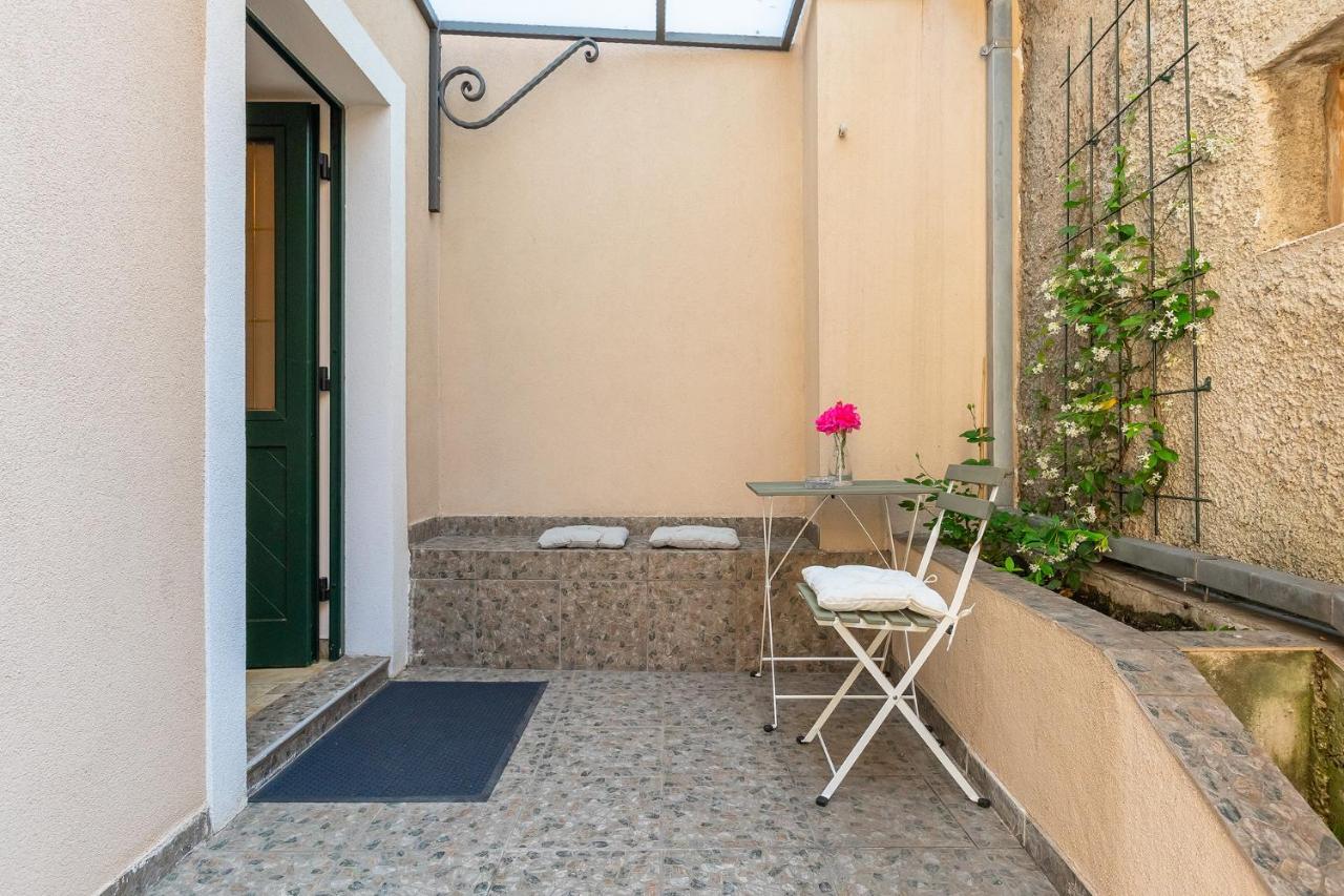Calafati Apartment With Free Private Parking Rijeka Exterior photo